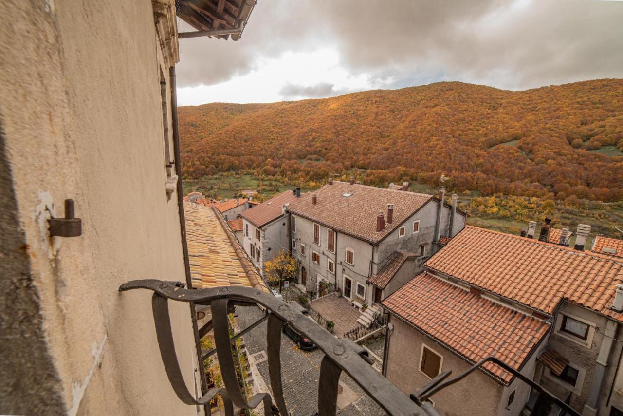 Dimora Fresilia Casa Vacanze Opi Exterior foto