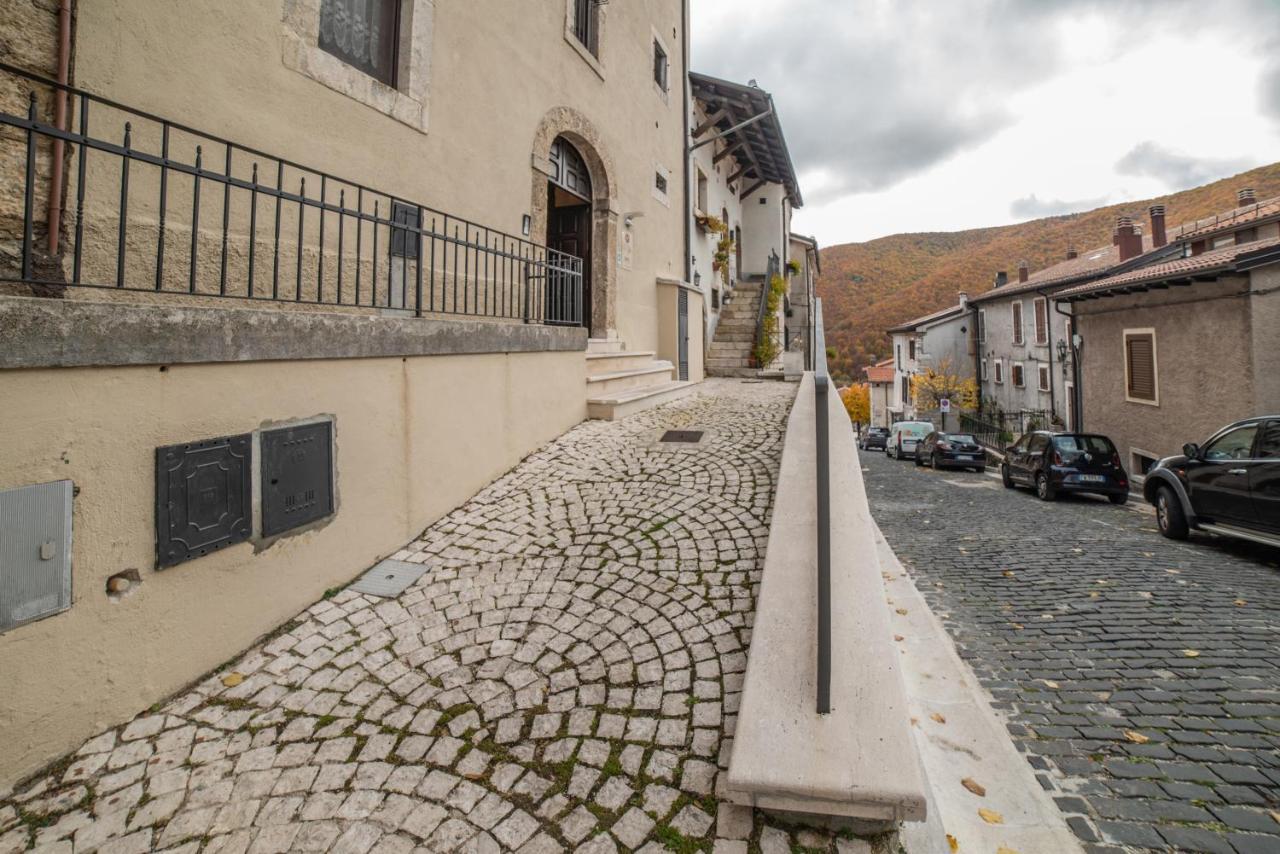Dimora Fresilia Casa Vacanze Opi Exterior foto