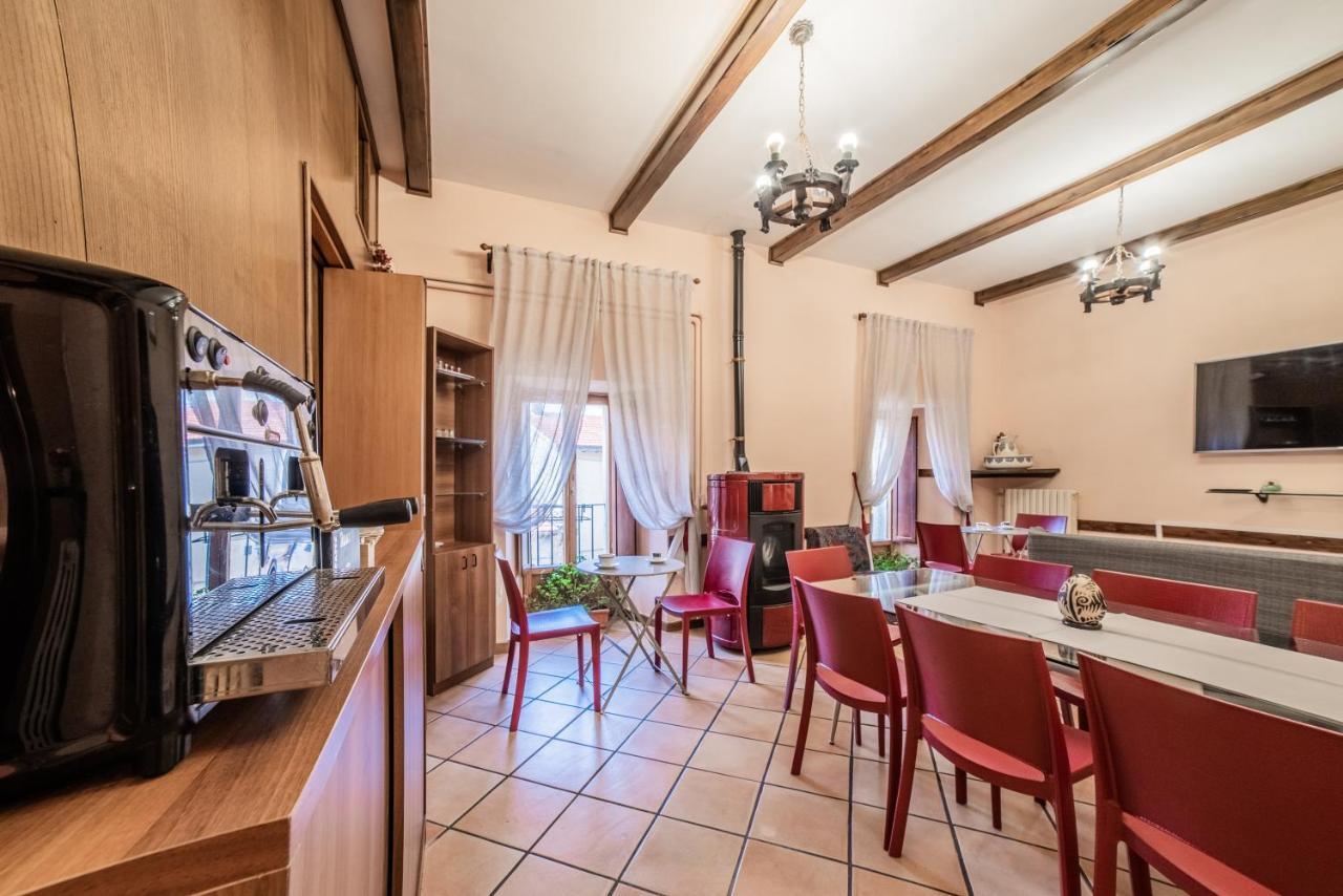 Dimora Fresilia Casa Vacanze Opi Exterior foto