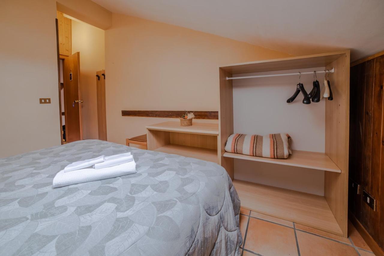 Dimora Fresilia Casa Vacanze Opi Exterior foto