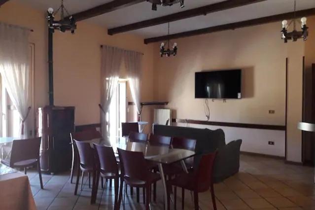 Dimora Fresilia Casa Vacanze Opi Exterior foto